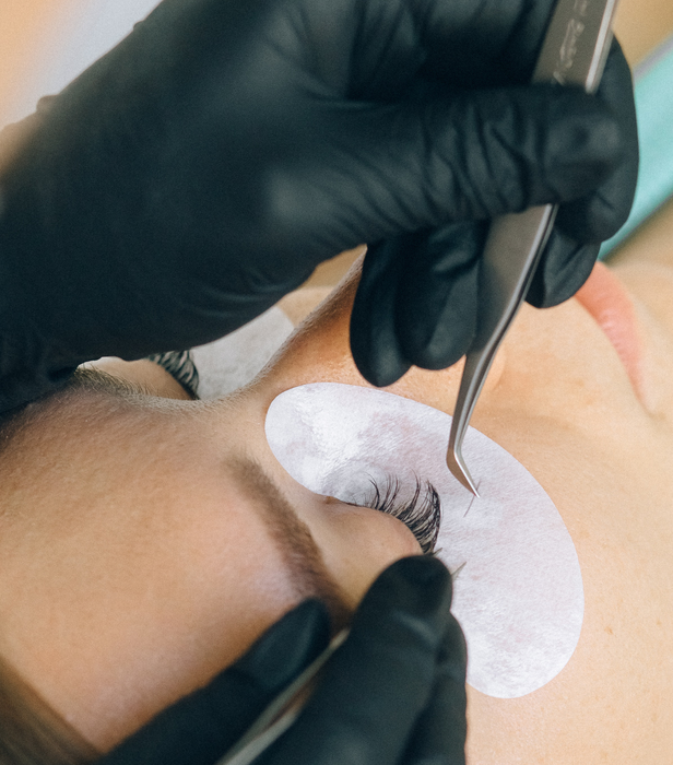 مرکز مژه مانیا