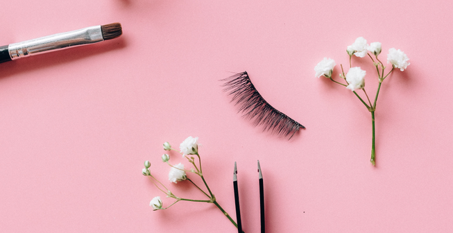 مرکز مژه مانیا