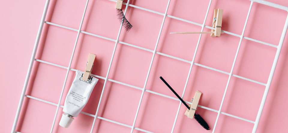 مرکز مژه مانیا