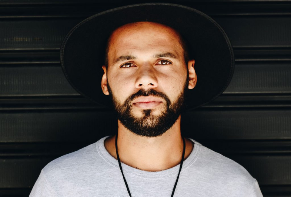 مرکز مژه مانیا